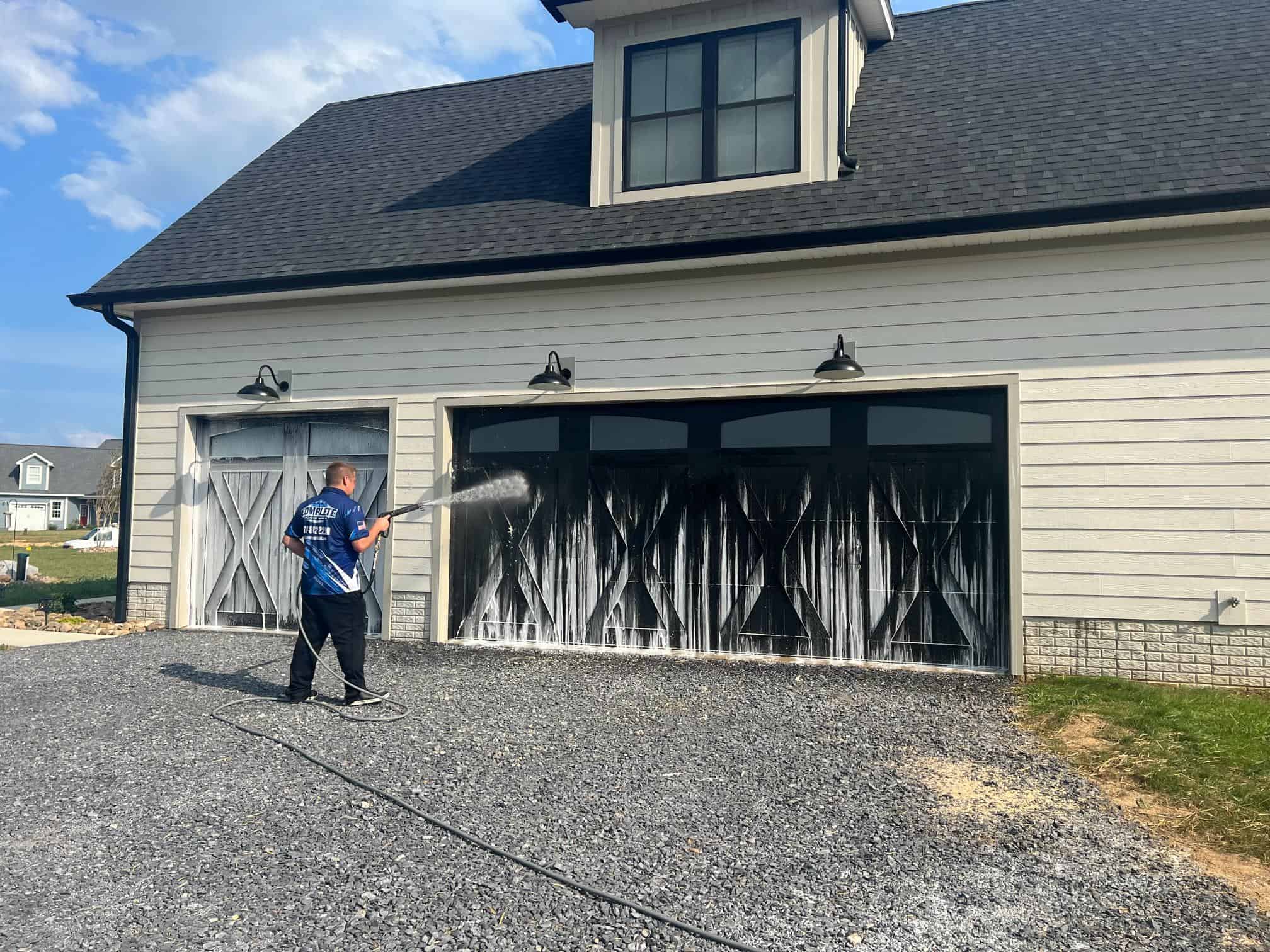 Pressure washing in Clear Spring, MD